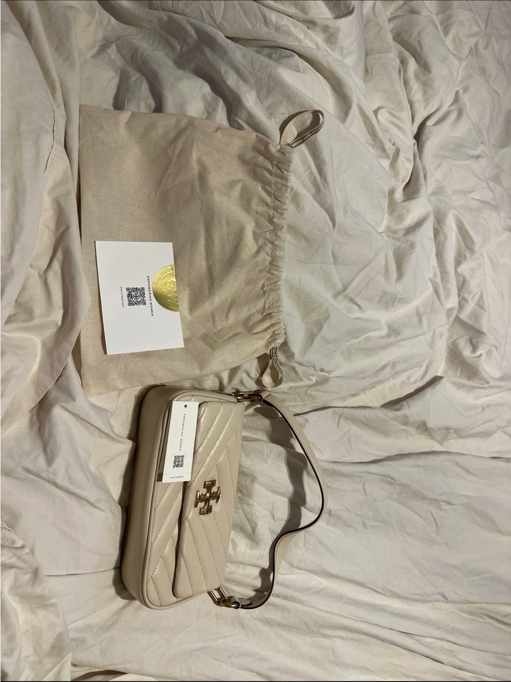 Tory Burch Cream Quilted Leather Shoulder Bag with Gold Logo